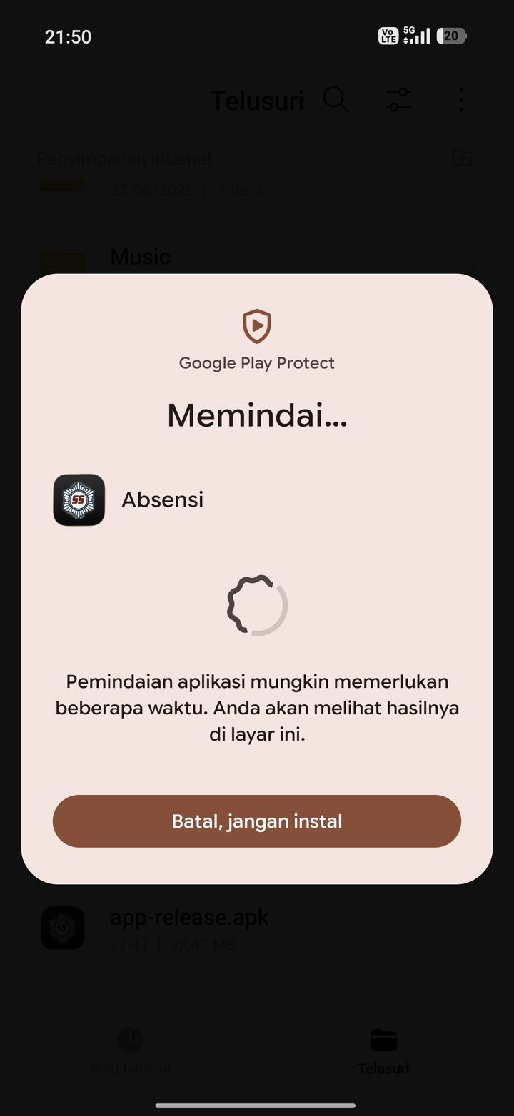 Google Play Protect sedang memindai aplikasi